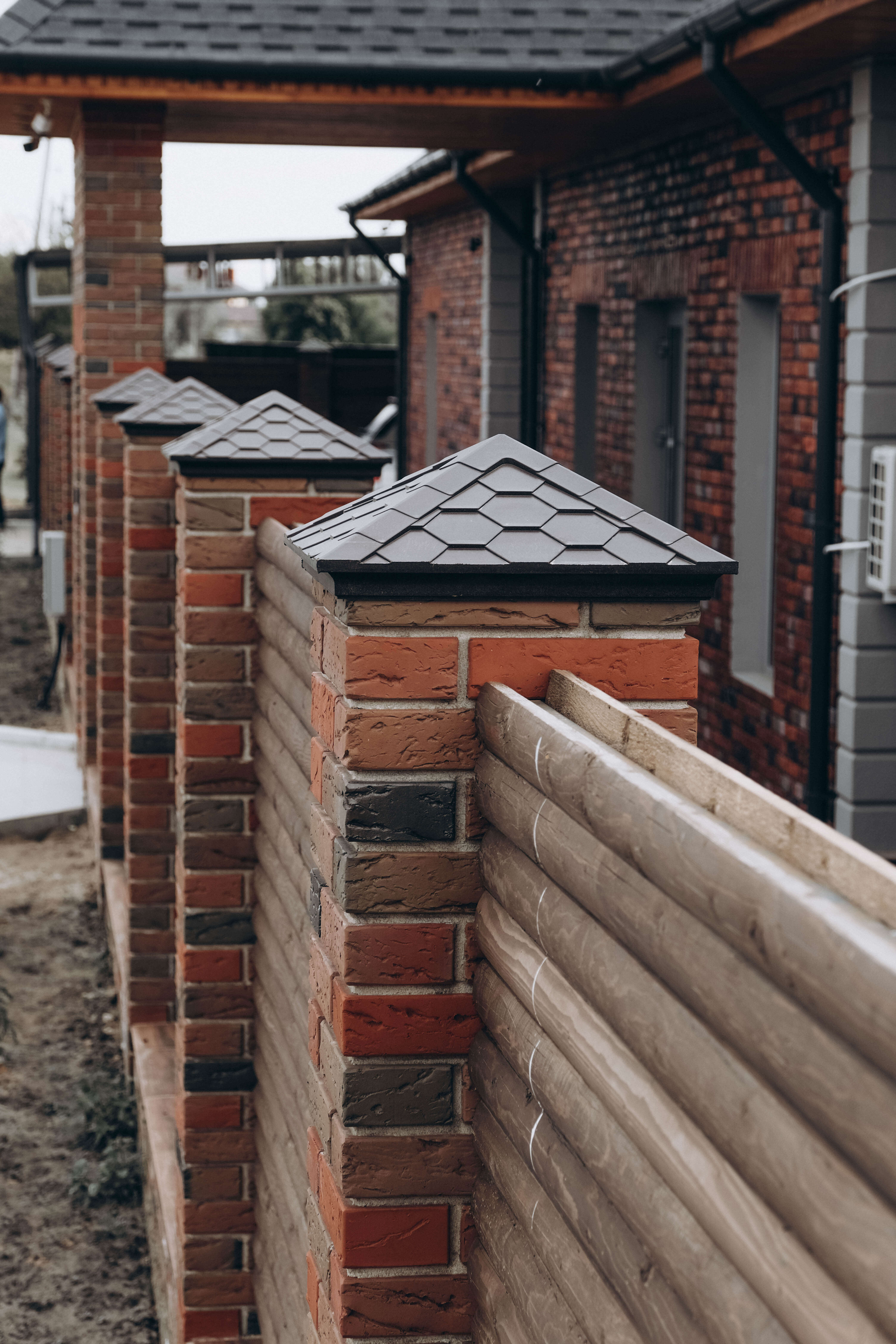 Колпак Zking Эверест Коричневый на столб 1.5х1.5 кирпича (390х390мм) в Харцызске фото