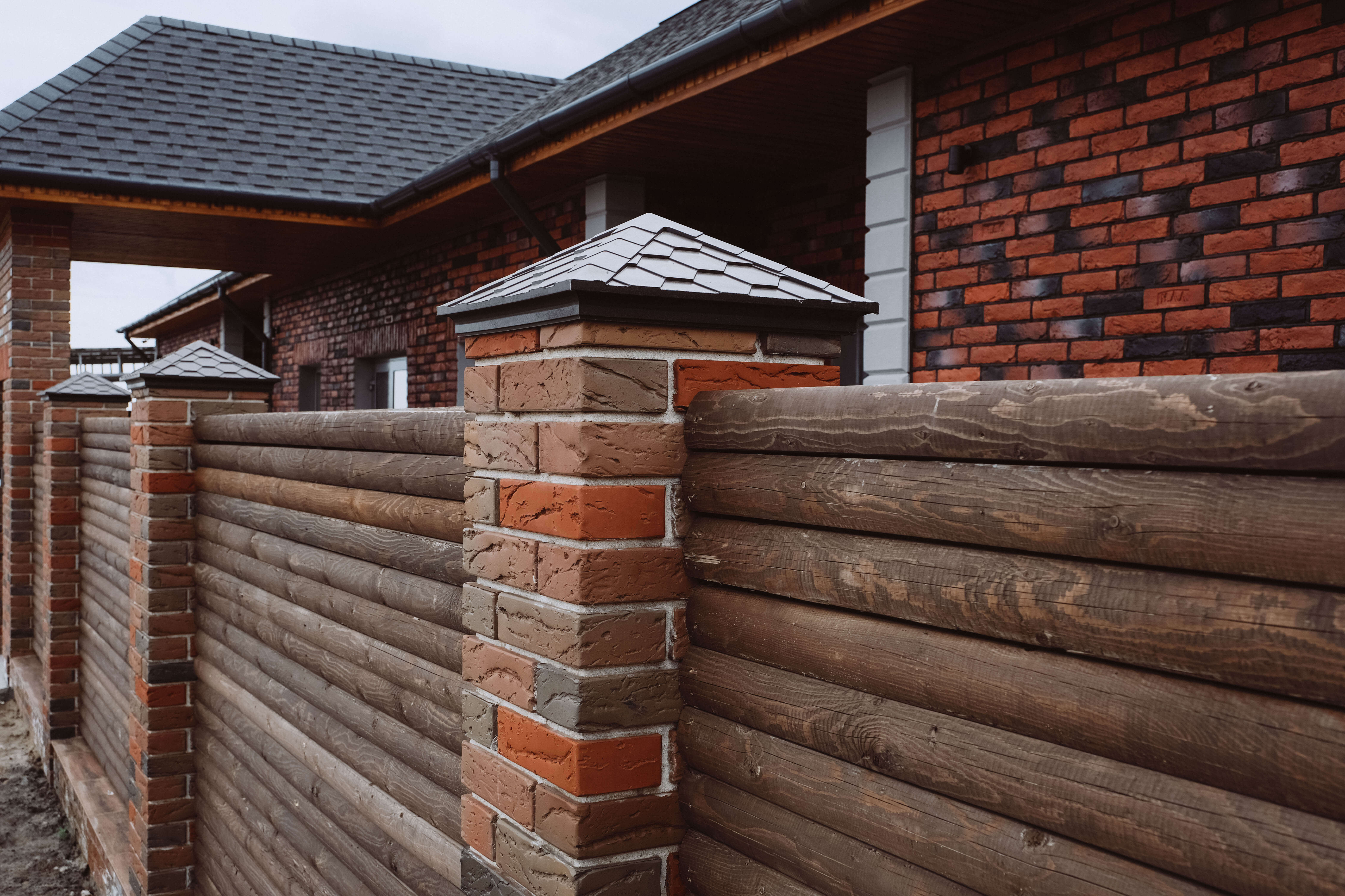 Колпак Zking Эверест Коричневый на столб 1.5х1.5 кирпича (390х390мм) в Харцызске фото