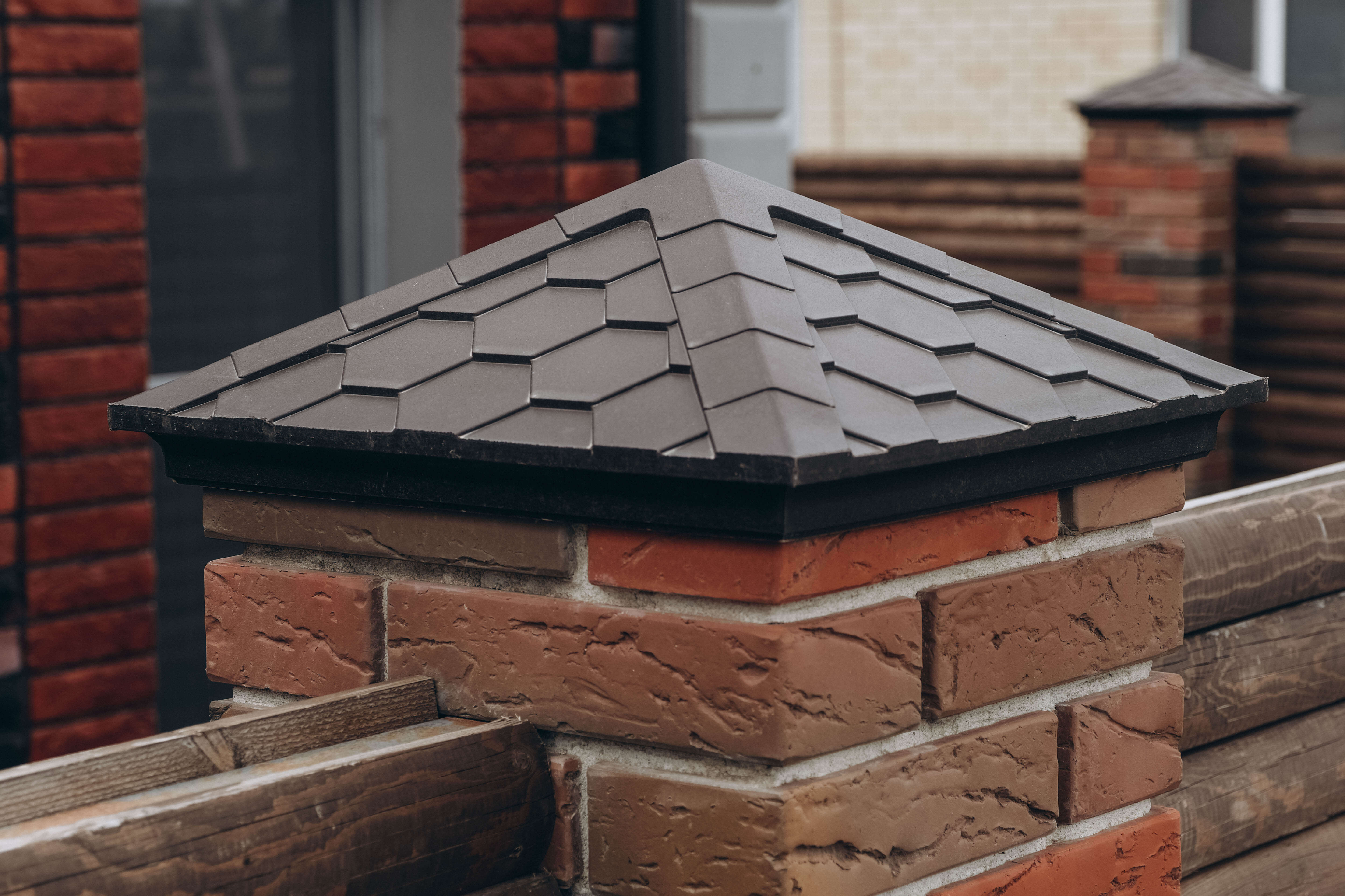 Колпак Zking Эверест Коричневый на столб 1.5х1.5 кирпича (390х390мм) в Харцызске фото